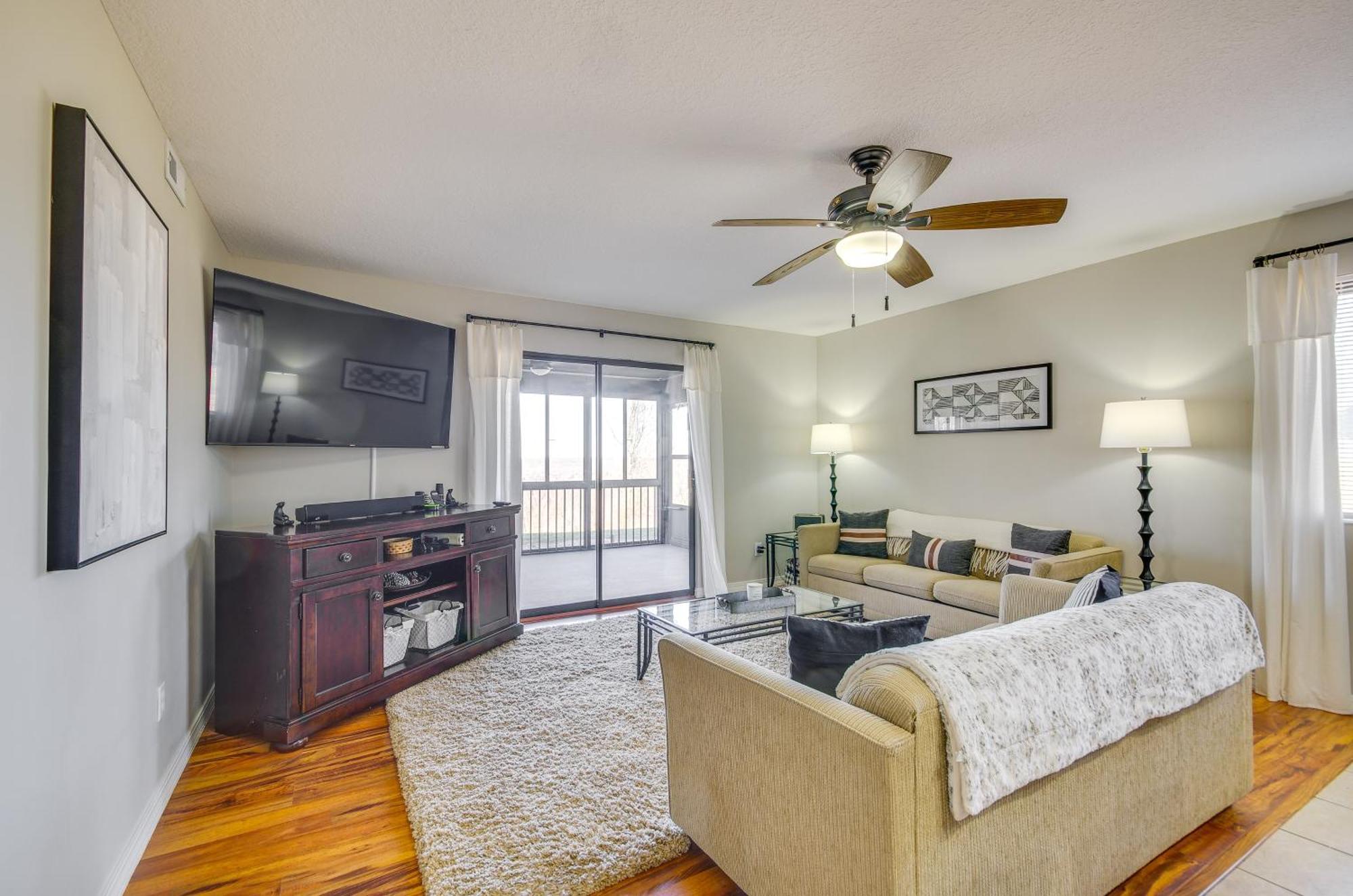 Ozarks Vacation Rental Condo With Lake View! Екстер'єр фото